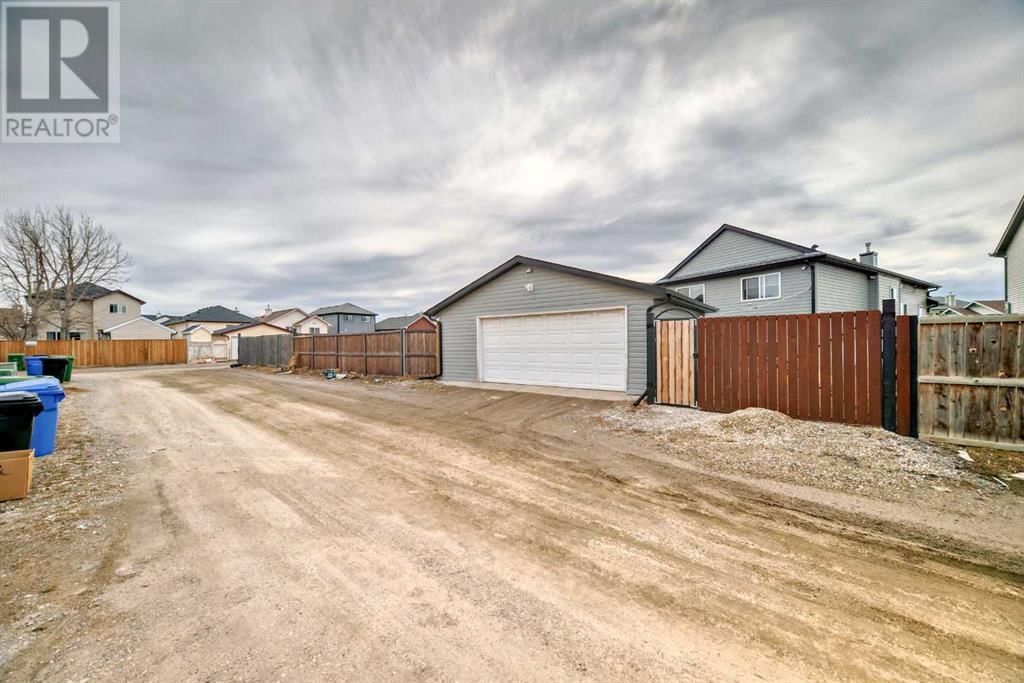 231 SADDLEMEAD ROAD NORTHEAST Image 49