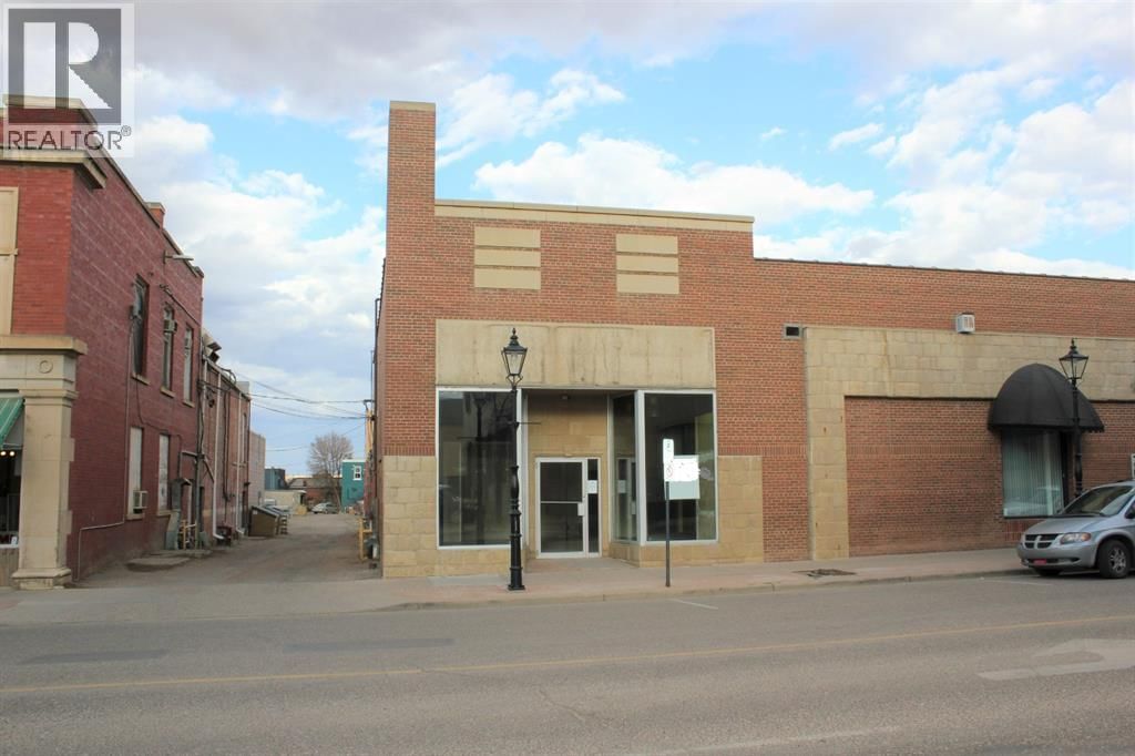 602 3 STREET SOUTHEAST Image 3