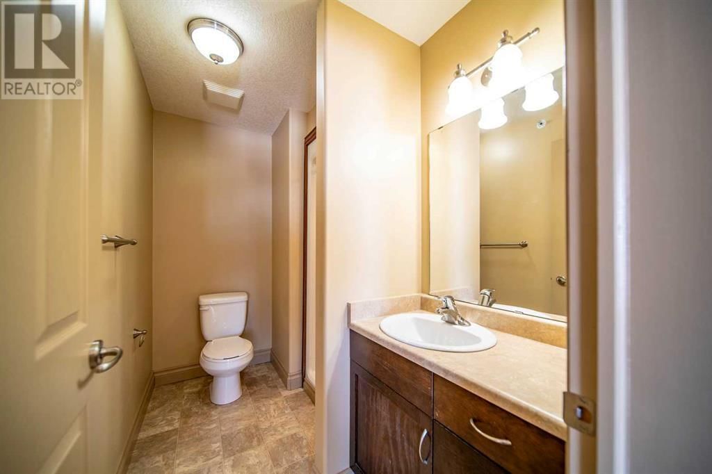 2609 11 AVENUE Image 19