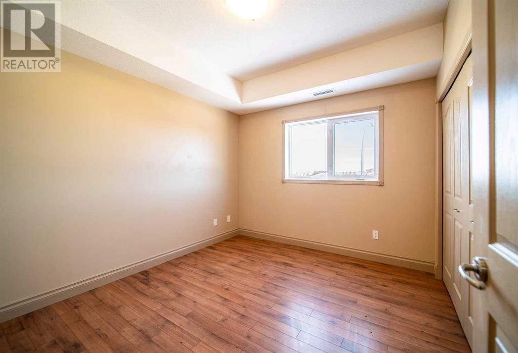 2609 11 AVENUE Image 22