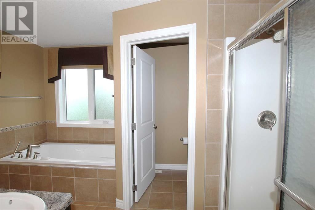 18 LAKELAND ROAD Image 13