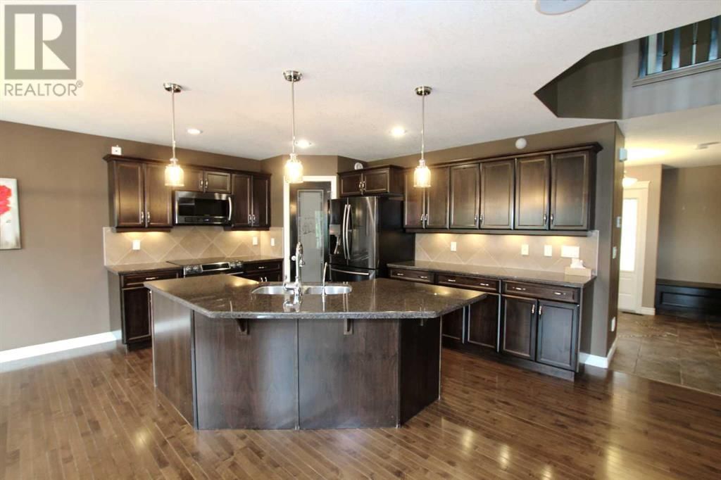 18 LAKELAND ROAD Image 3