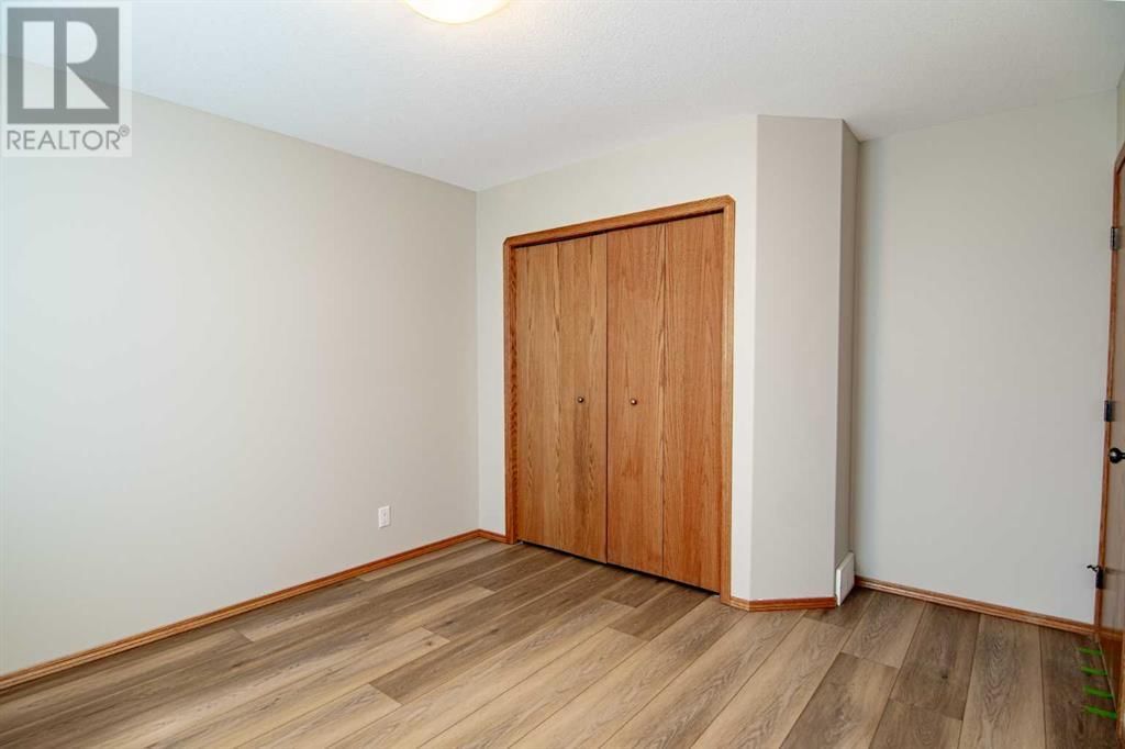 194 JASPAR CRESCENT Image 15