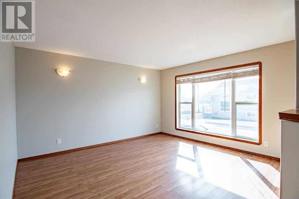 194 JASPAR CRESCENT Image 16
