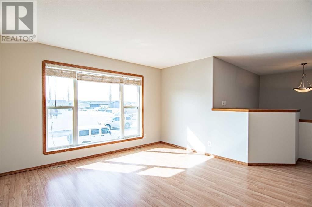 194 JASPAR CRESCENT Image 17