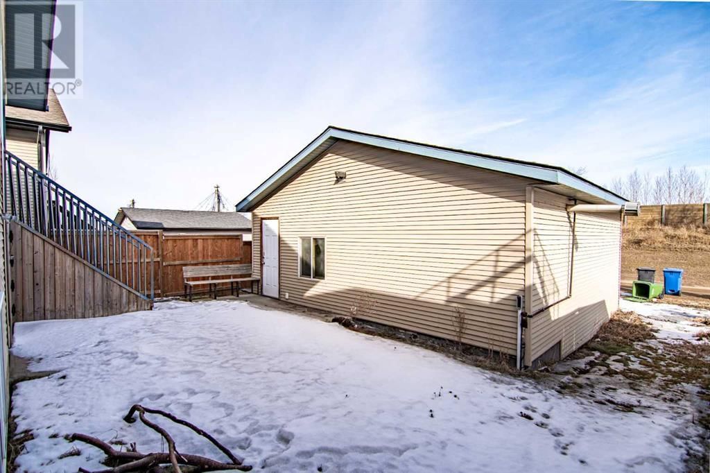 194 JASPAR CRESCENT Image 4