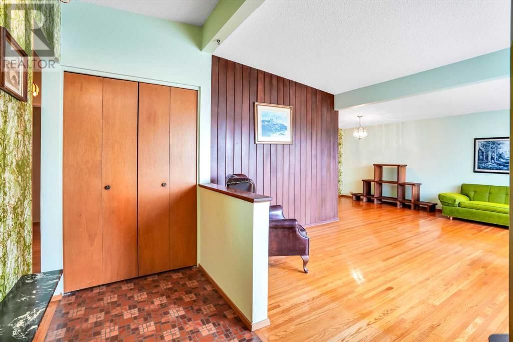 924 MAYLAND DRIVE NORTHEAST Image 3
