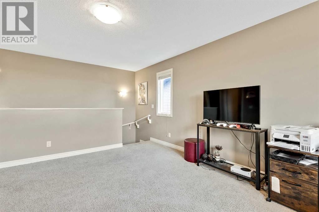 151 CIMARRON VISTA CRESCENT Image 36