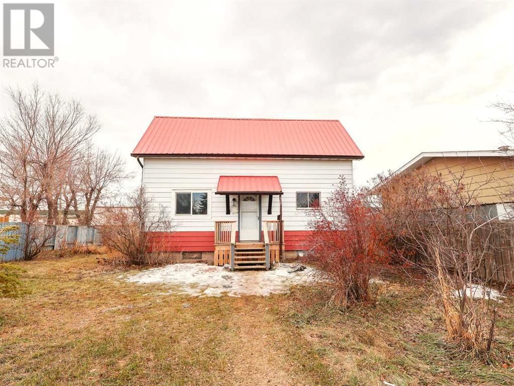 6119 50 A AVENUE Image 1