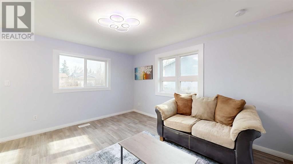 6119 50 A AVENUE Image 7
