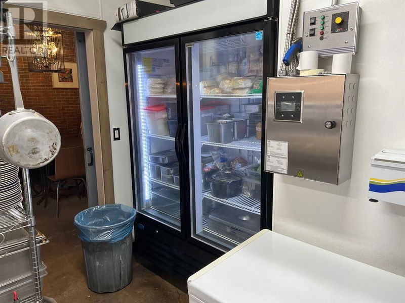Image #1 of Restaurant for Sale at 8, Medicine Hat, Alberta