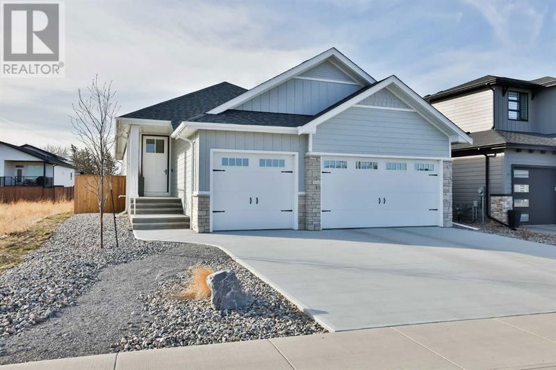 660 Sixmile Crescent South South Lethbridge, Alberta