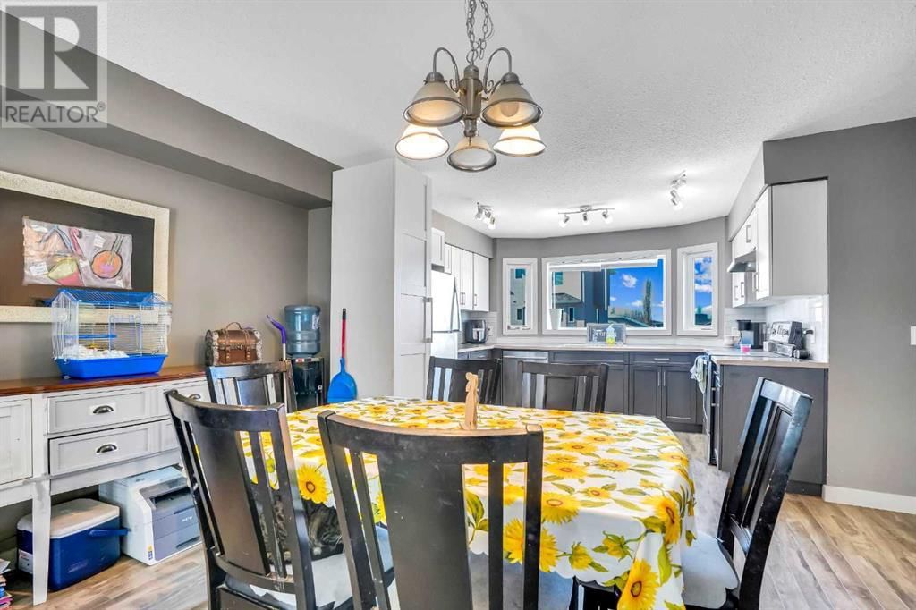 126 STRATHCONA CIRCLE Image 11