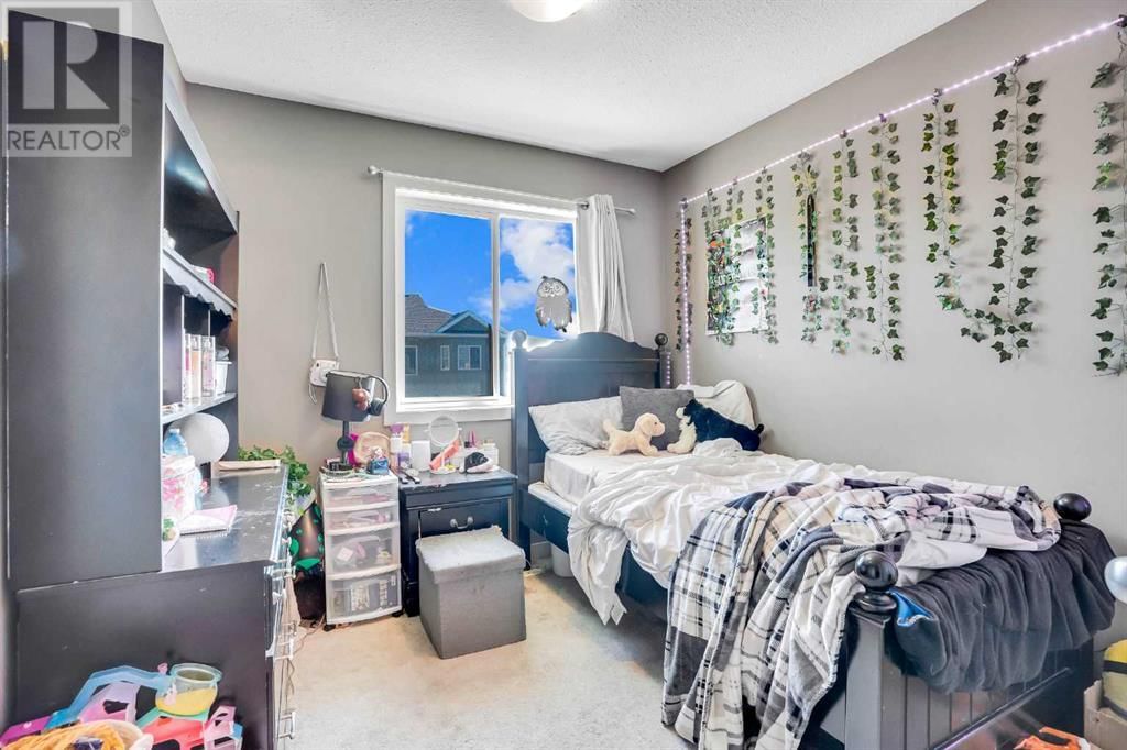 126 STRATHCONA CIRCLE Image 21