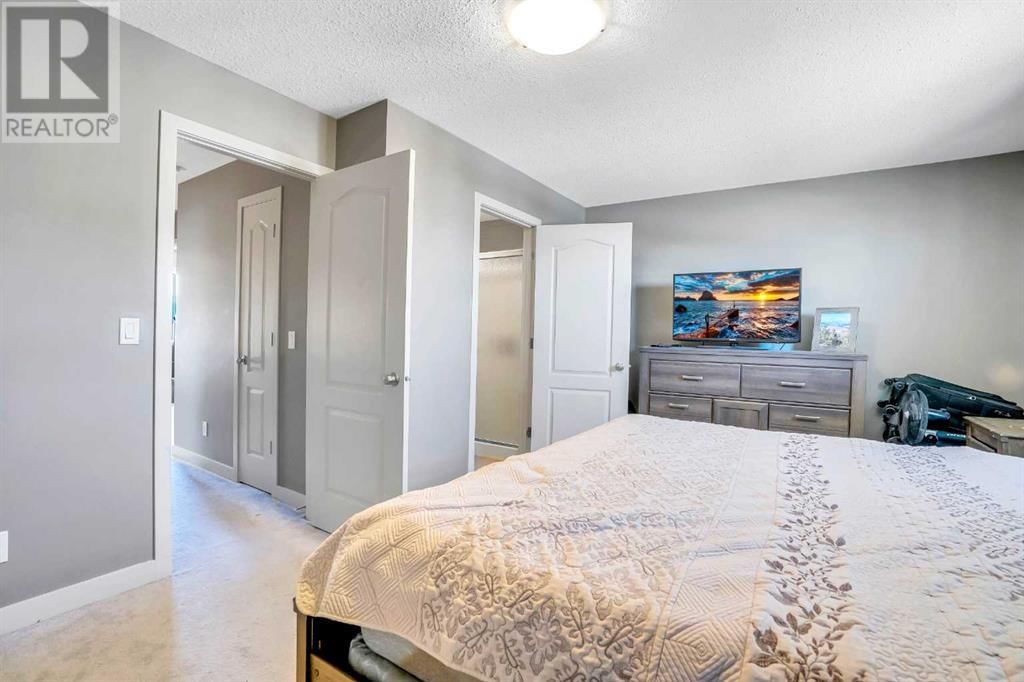 126 STRATHCONA CIRCLE Image 31