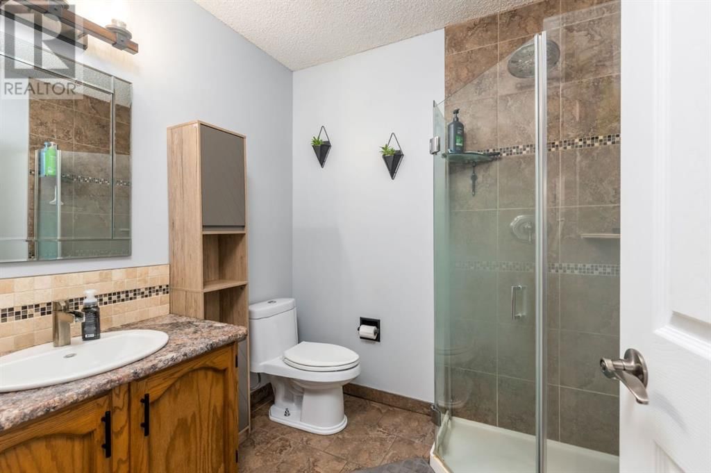 5725 40 STREET Image 20