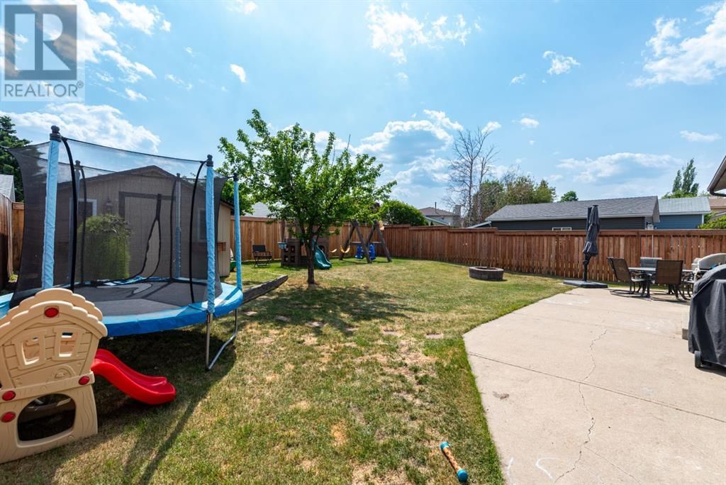 5725 40 STREET Image 34