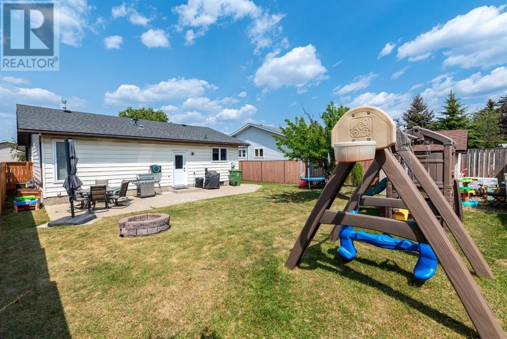 5725 40 STREET Image 36