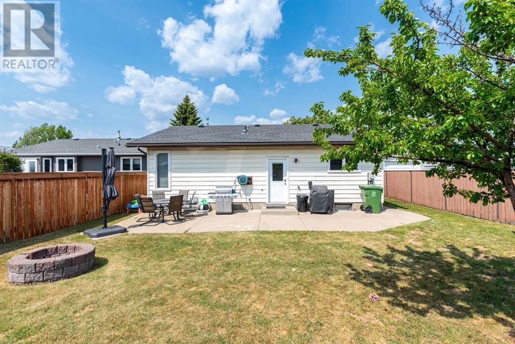 5725 40 STREET Image 42
