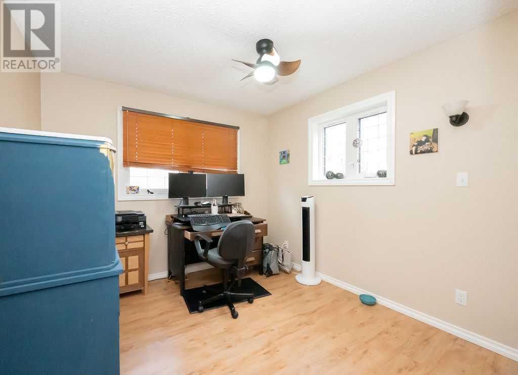 5318 43 AVENUE Image 10
