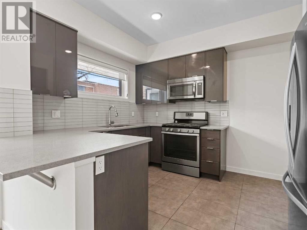 118 18 AVENUE SOUTHWEST Image 16