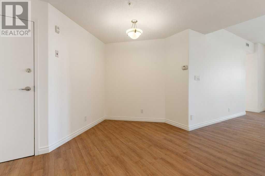 1726 14 AVENUE NORTHWEST Image 8
