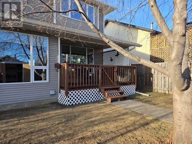 2145 25 AVENUE Image 28
