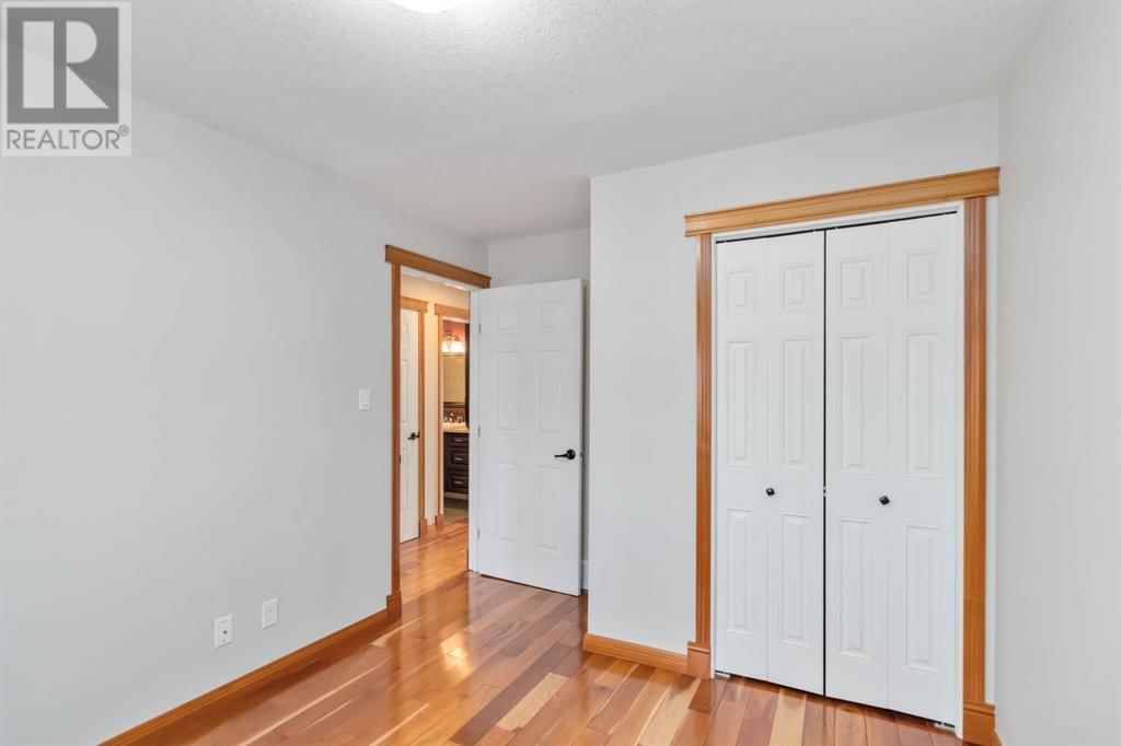 122 GOODWIN PLACE Image 22