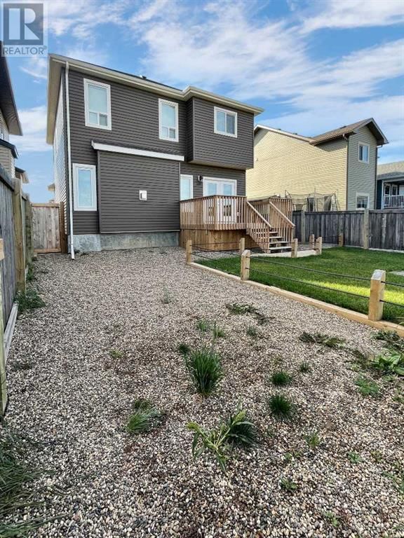 8826 86A AVENUE Image 30