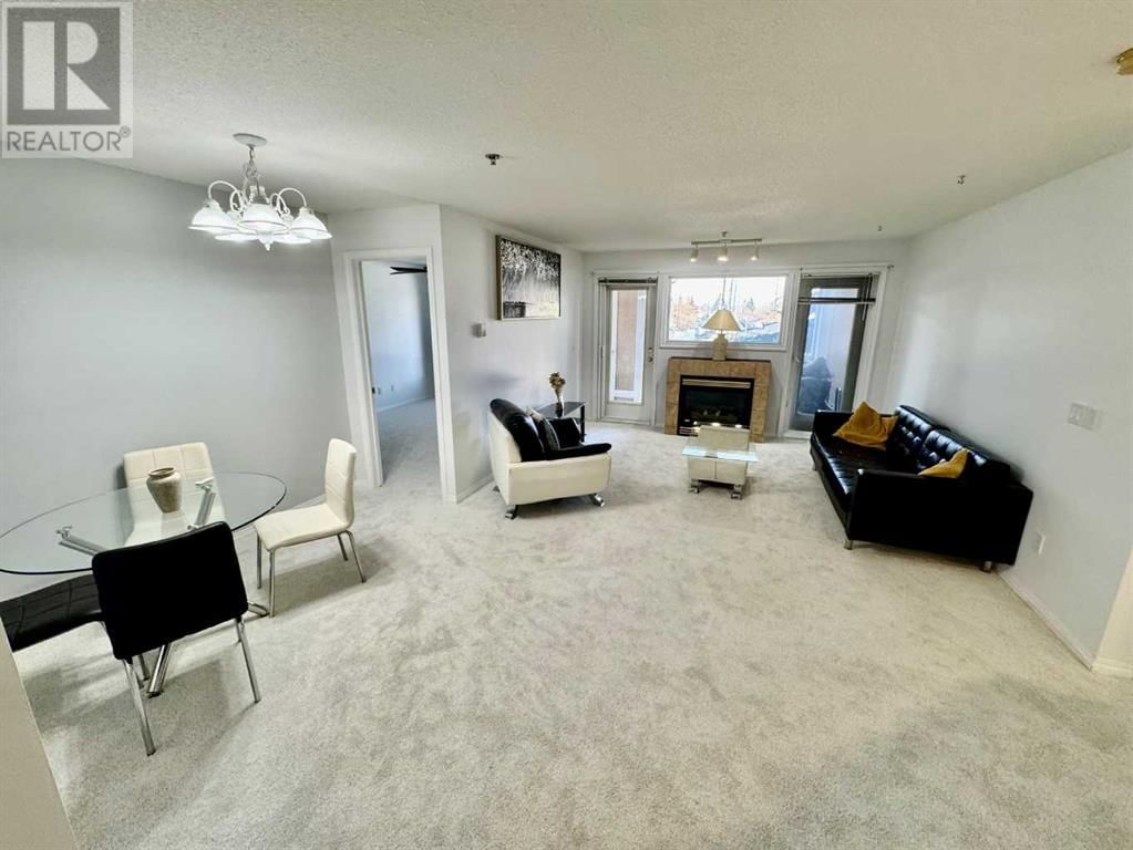 4507 45 STREET SOUTHWEST Image 1