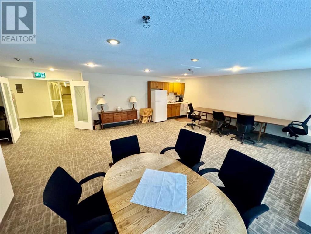 4507 45 STREET SOUTHWEST Image 18