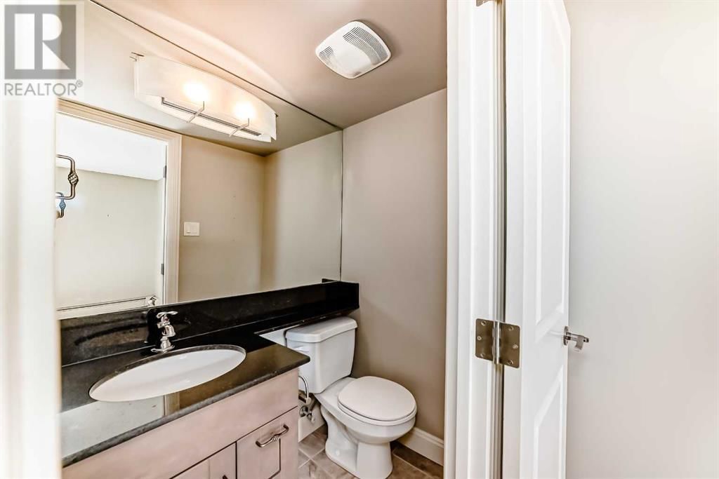 733 14 AVENUE SOUTHWEST Image 12