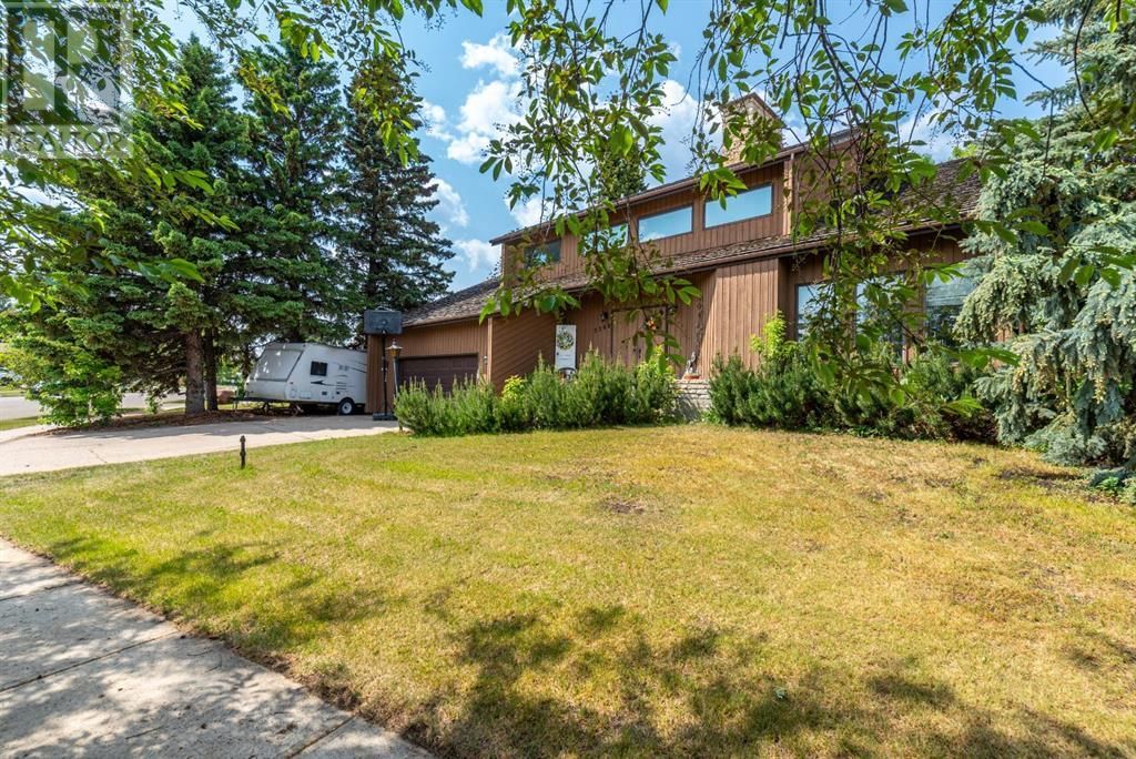 5308 37 STREET Image 1