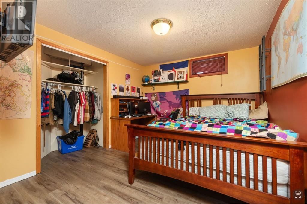 5308 37 STREET Image 28