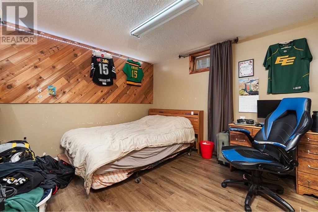 5308 37 STREET Image 33