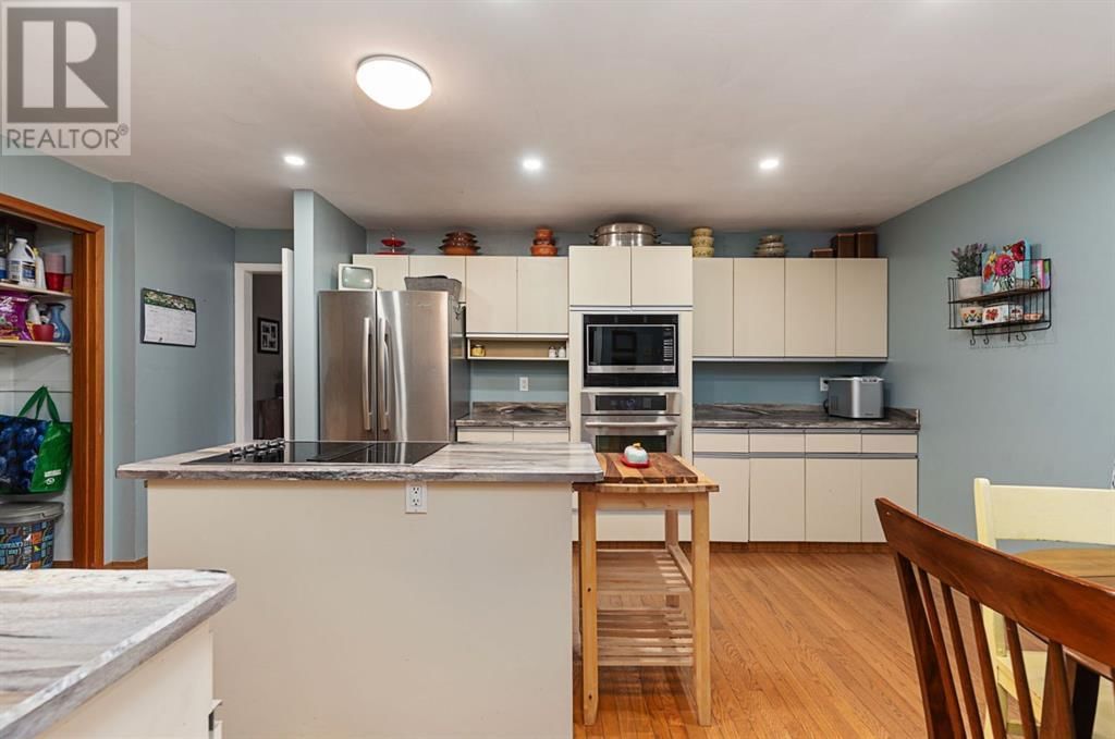 5308 37 STREET Image 9