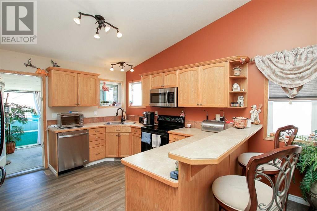 13 ROLLING HILLS RIDGE Image 12