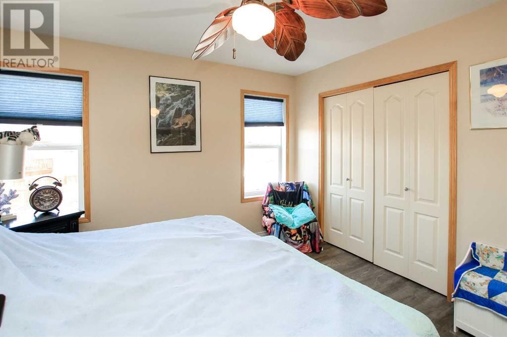 13 ROLLING HILLS RIDGE Image 18