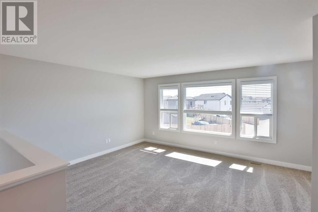 567 Firelight Place West Lethbridge, Alberta