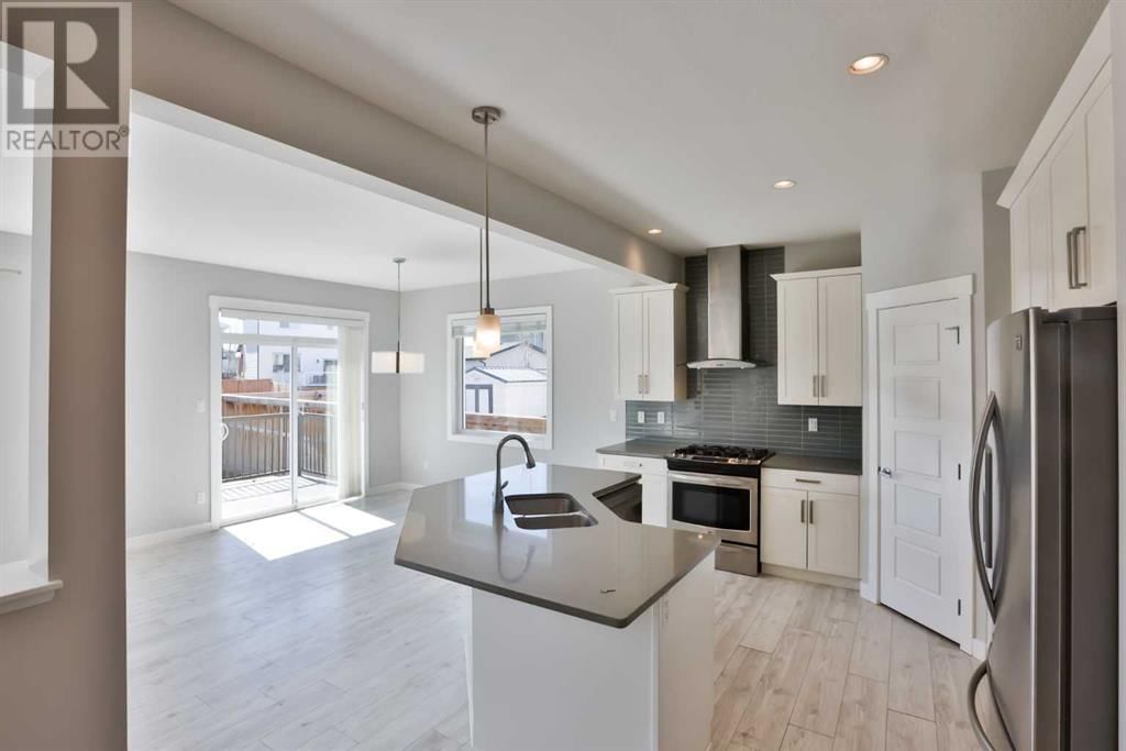 567 Firelight Place West Lethbridge, Alberta