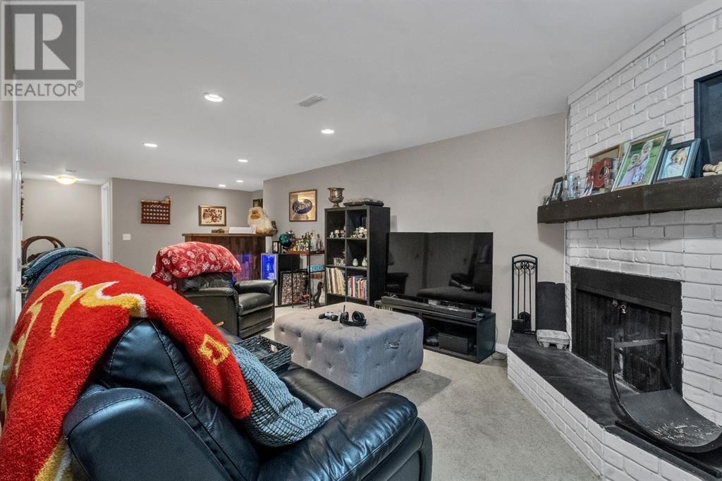 284 ACADIA DRIVE SOUTHEAST Image 23