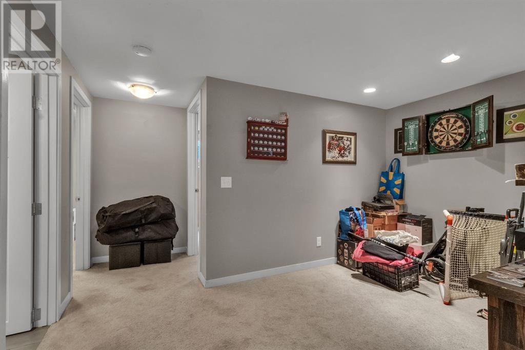 284 ACADIA DRIVE SOUTHEAST Image 26