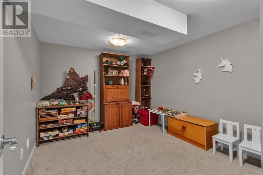 284 ACADIA DRIVE SOUTHEAST Image 28