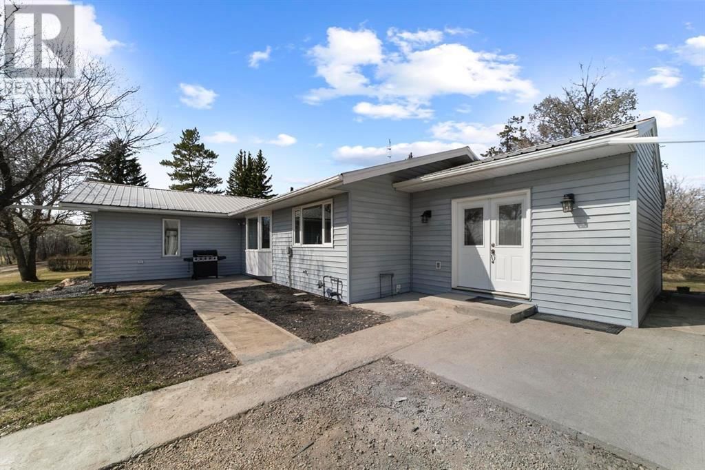 46079 RANGE ROAD 202 Image 5
