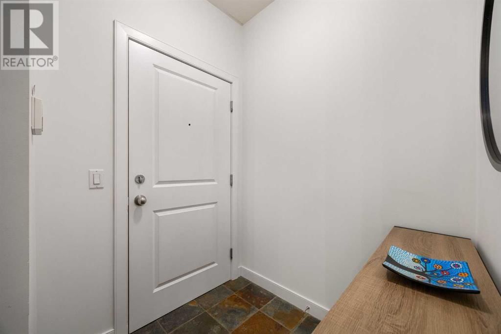 1818 14 STREET SOUTHWEST Image 5