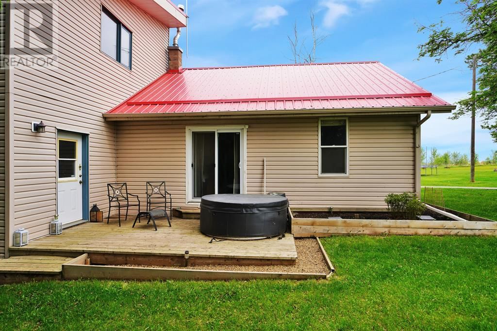 1470 TWP RD 364 Image 4