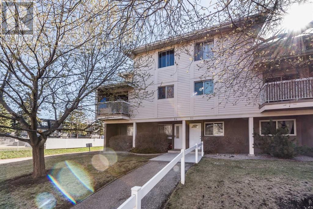3015 51 STREET SOUTHWEST Image 1