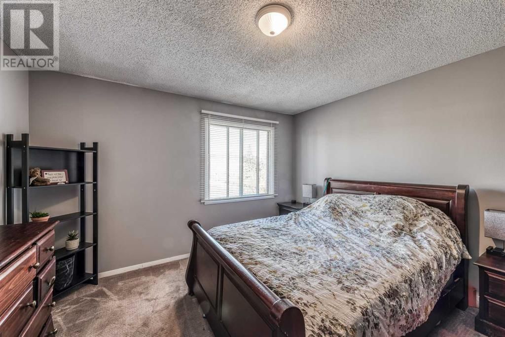 3015 51 STREET SOUTHWEST Image 12