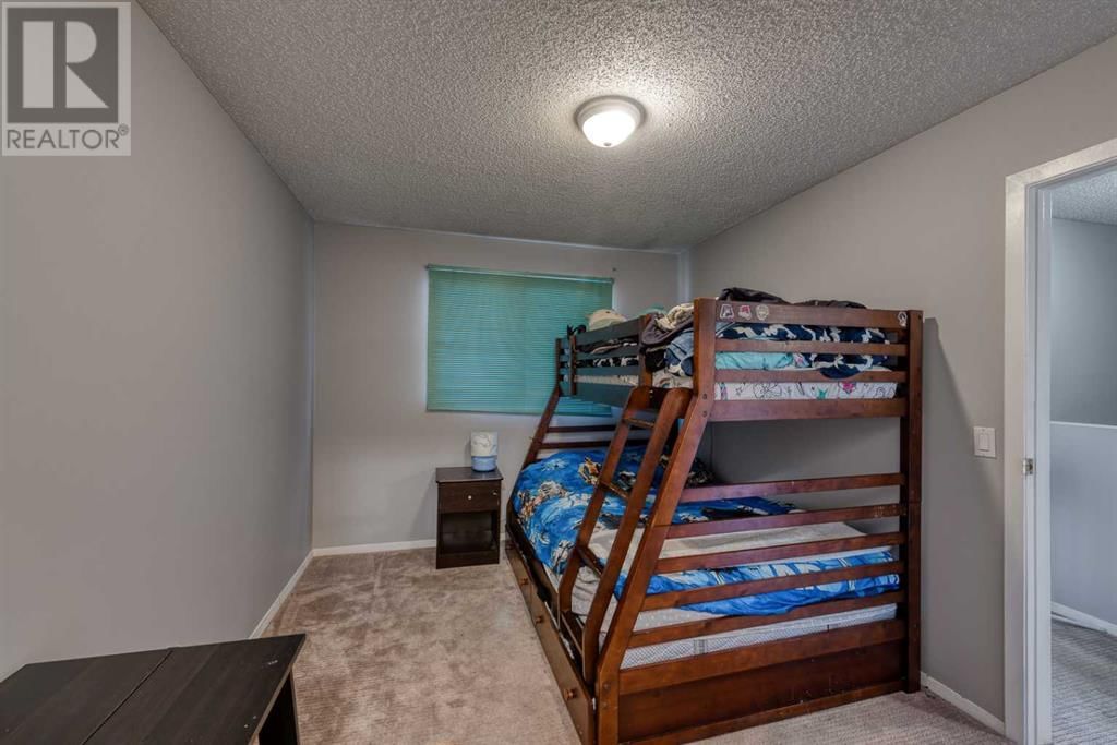 3015 51 STREET SOUTHWEST Image 15