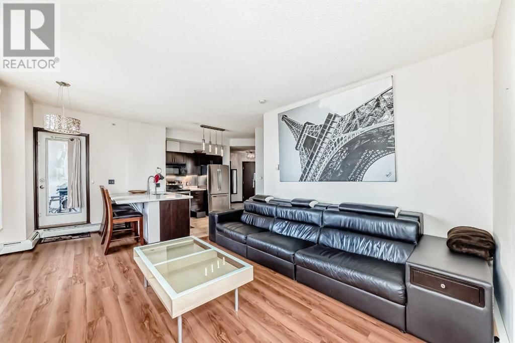 1053 10 STREET SOUTHWEST Image 8